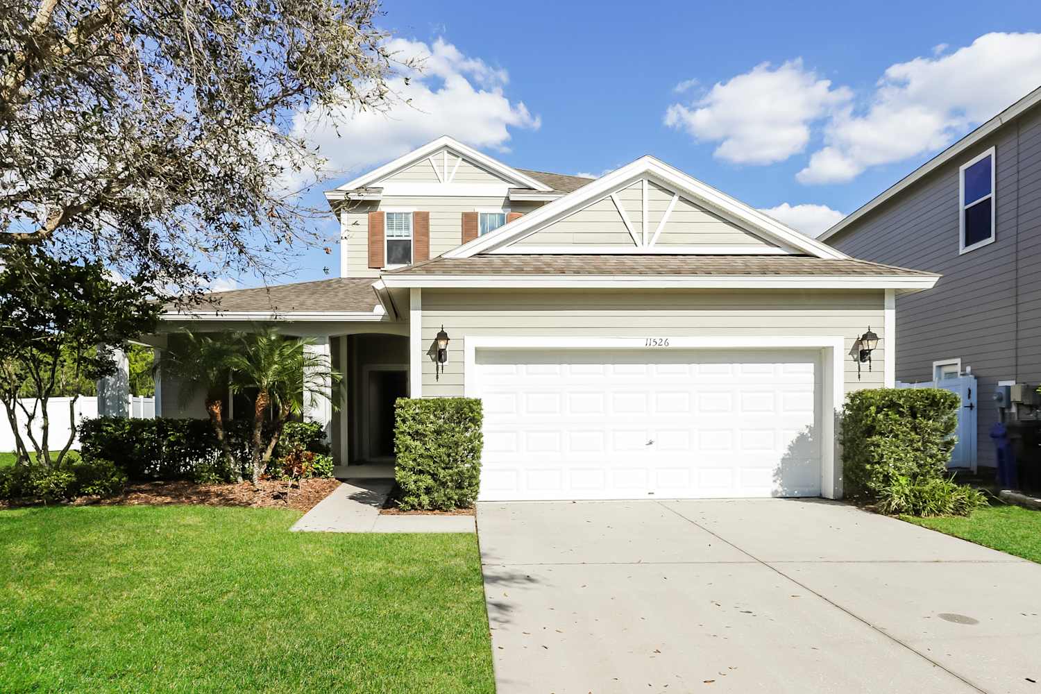 Front of 11526 Balintore Dr, Riverview, FL