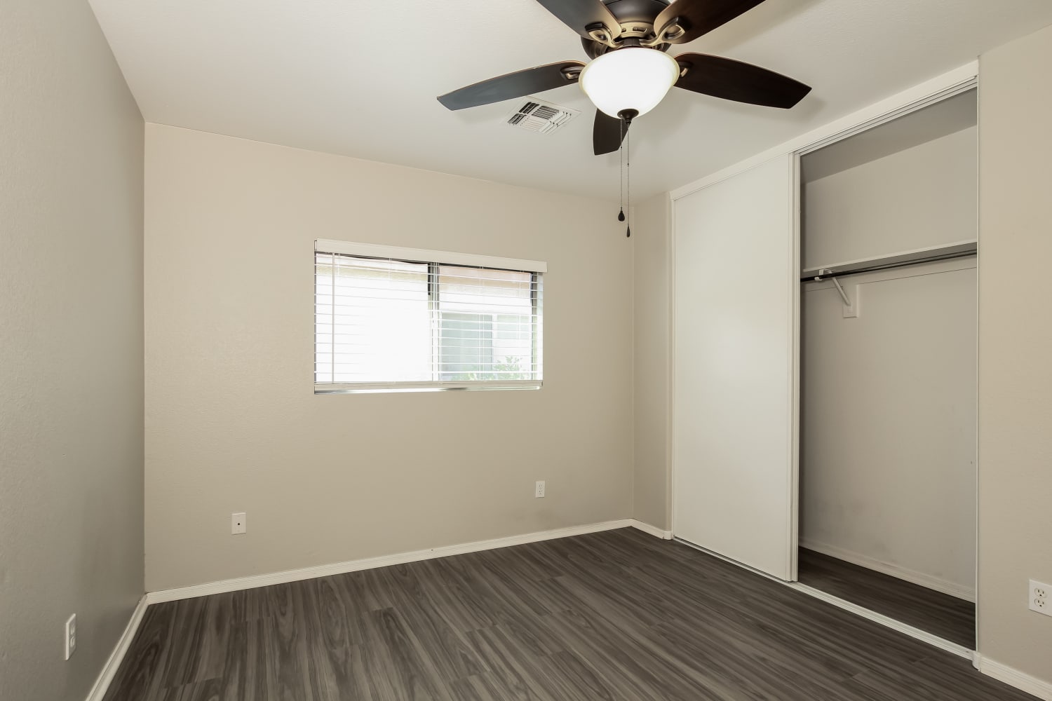 11530 W Flores Dr, El Mirage photo 8