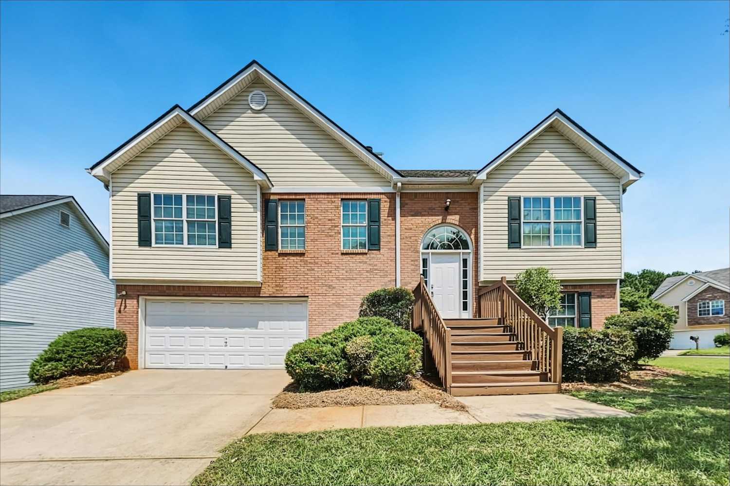 Front of 1155 Saint Phillips Ct, Locust Grove, GA