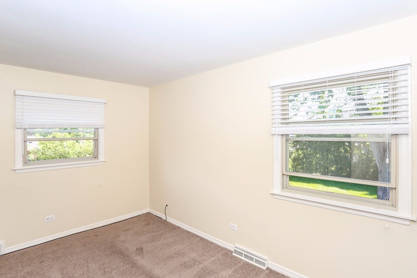1159 Blackhawk Dr, Elgin photo 20