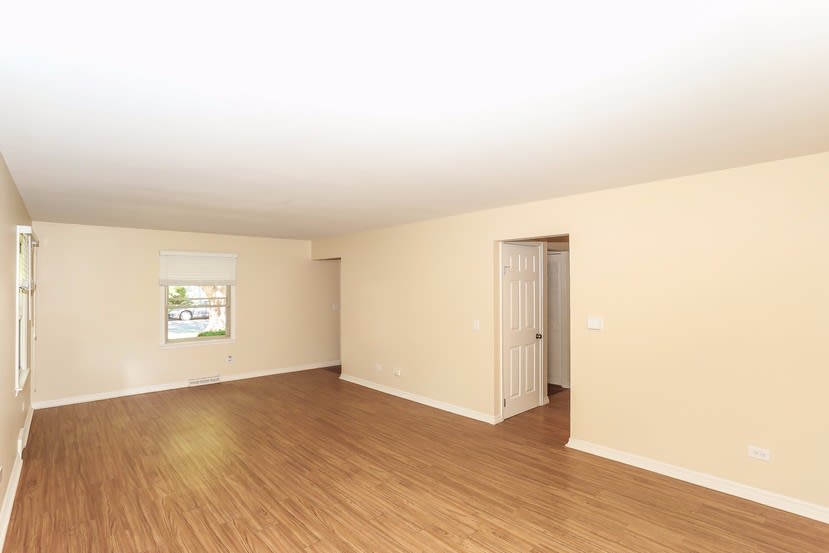 1159 Blackhawk Dr, Elgin photo 6