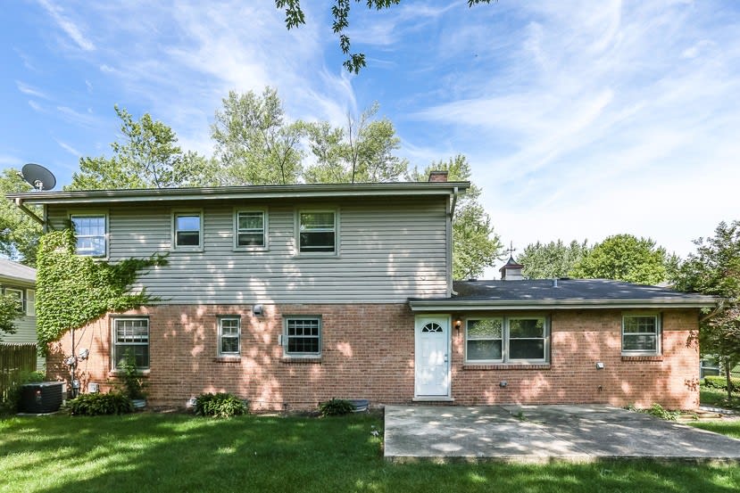 1159 Blackhawk Dr, Elgin photo 24