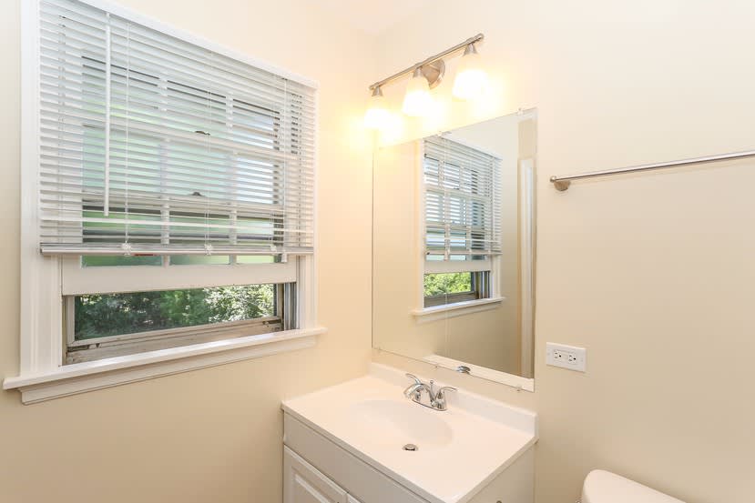 1159 Blackhawk Dr, Elgin photo 22