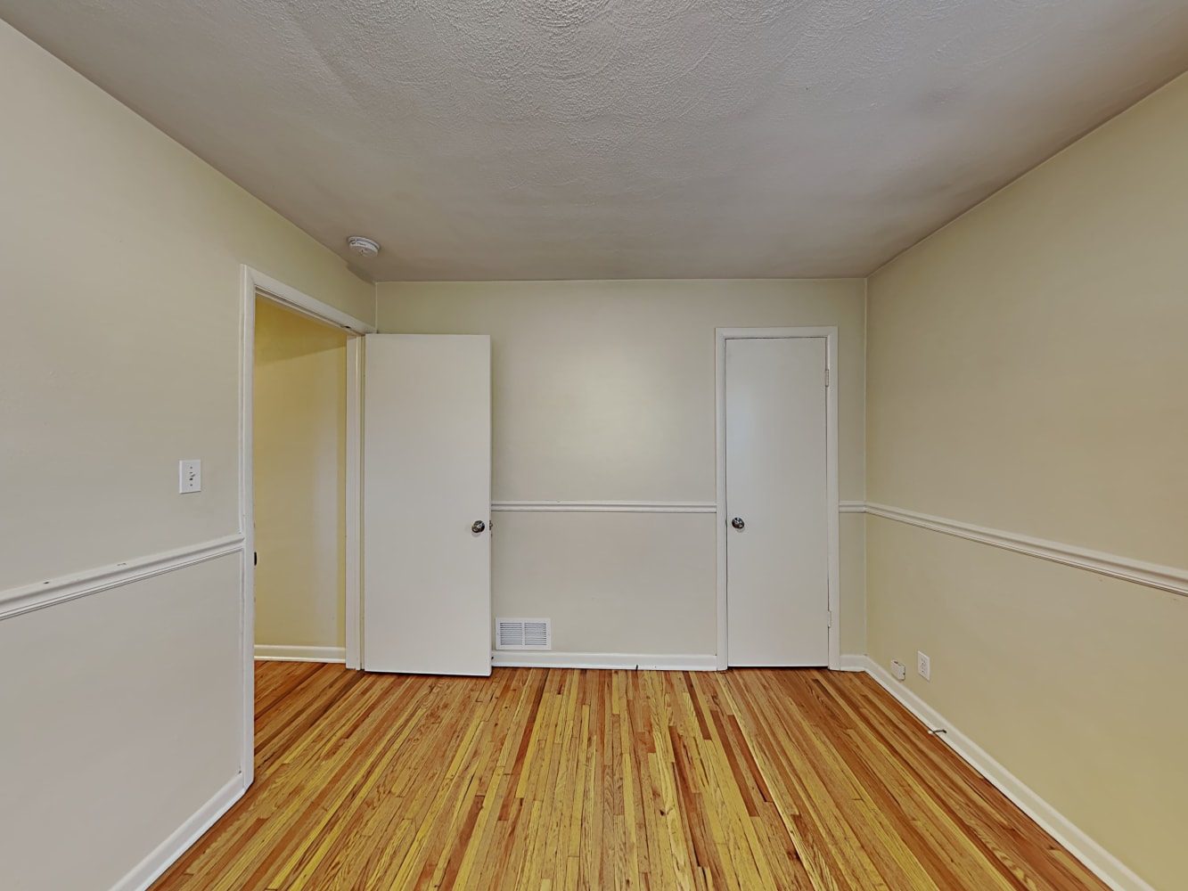 1159 W Marion St, Joliet photo 10