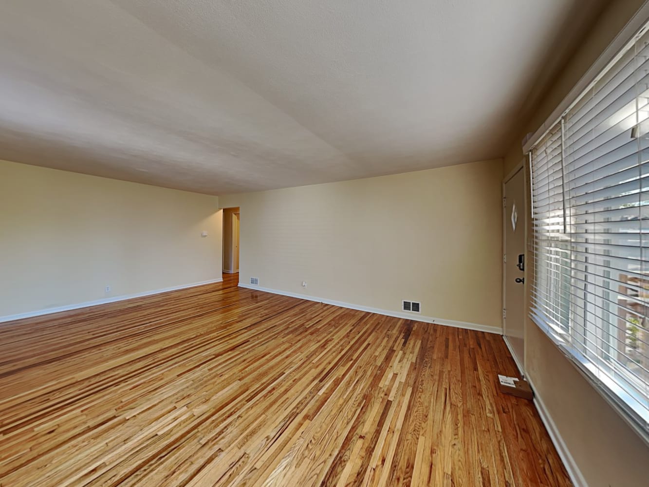 1159 W Marion St, Joliet photo 5