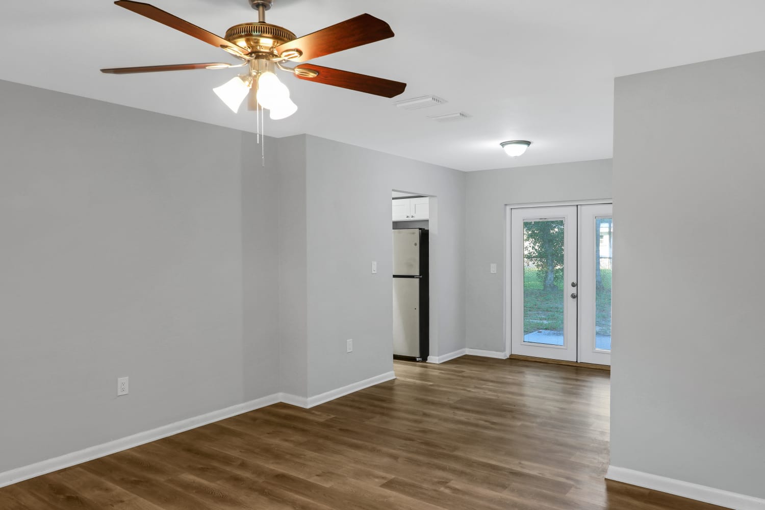 117 Melanie Ln, Brandon photo 6