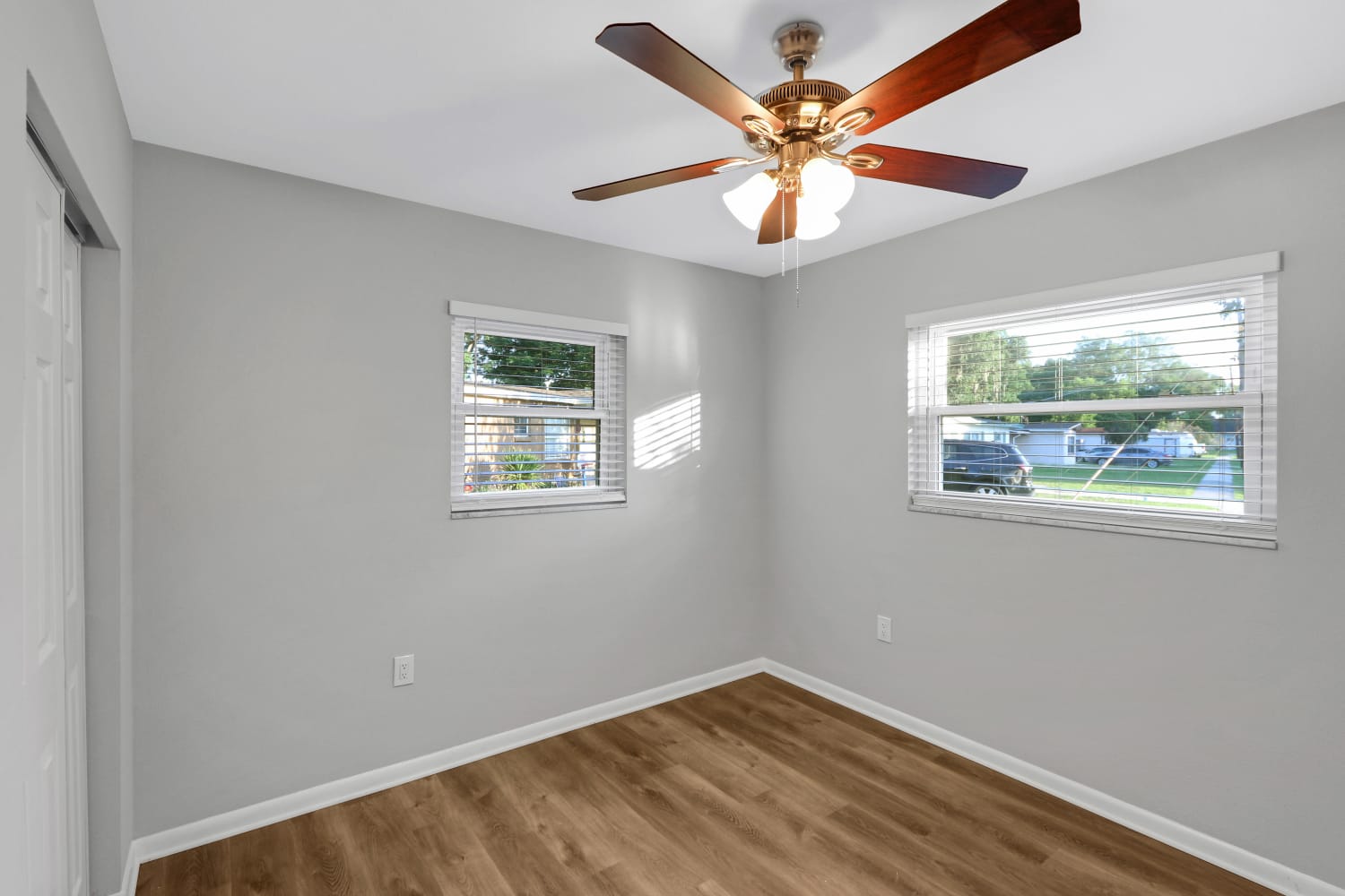 117 Melanie Ln, Brandon photo 17