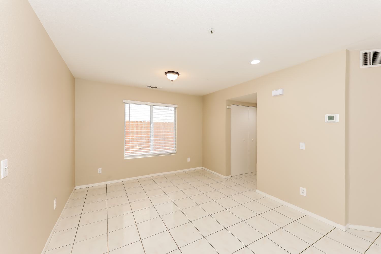11761 Malagon Dr, Fontana photo 7