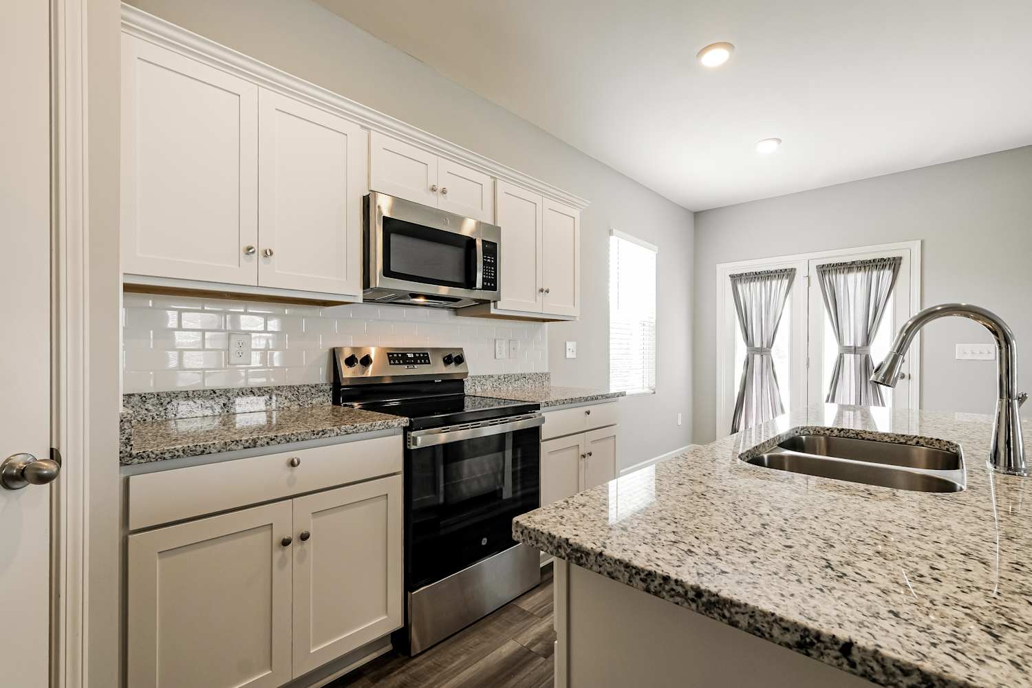 118 Elmarry Ln, Bethlehem photo 9