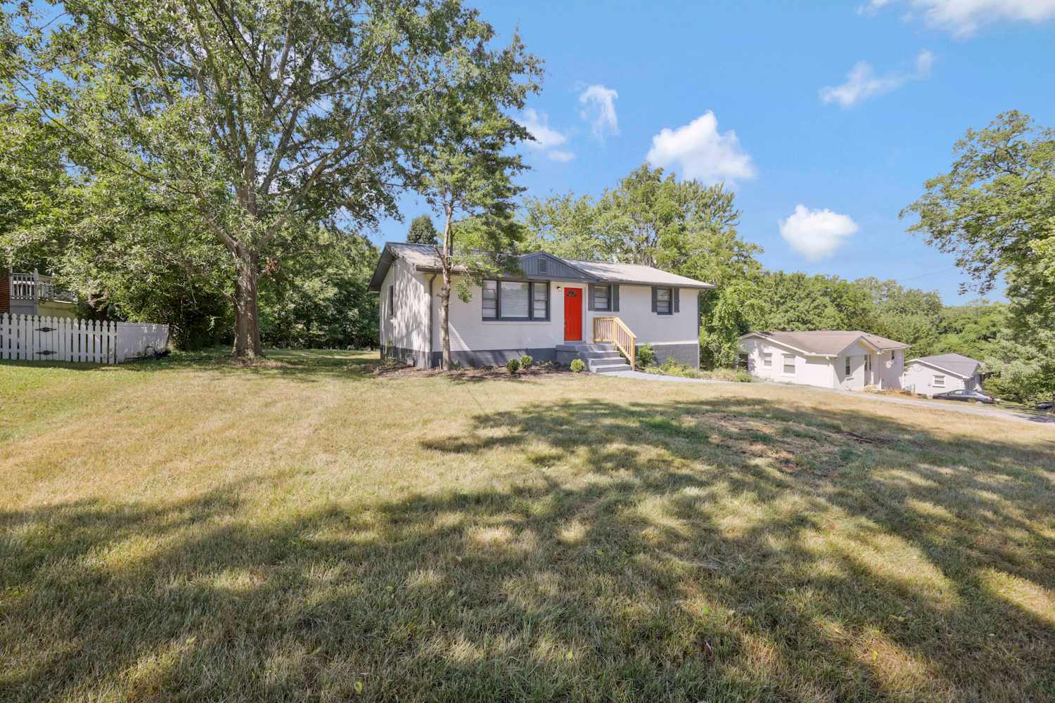 118 Robinhood Cir, Hendersonville photo 1