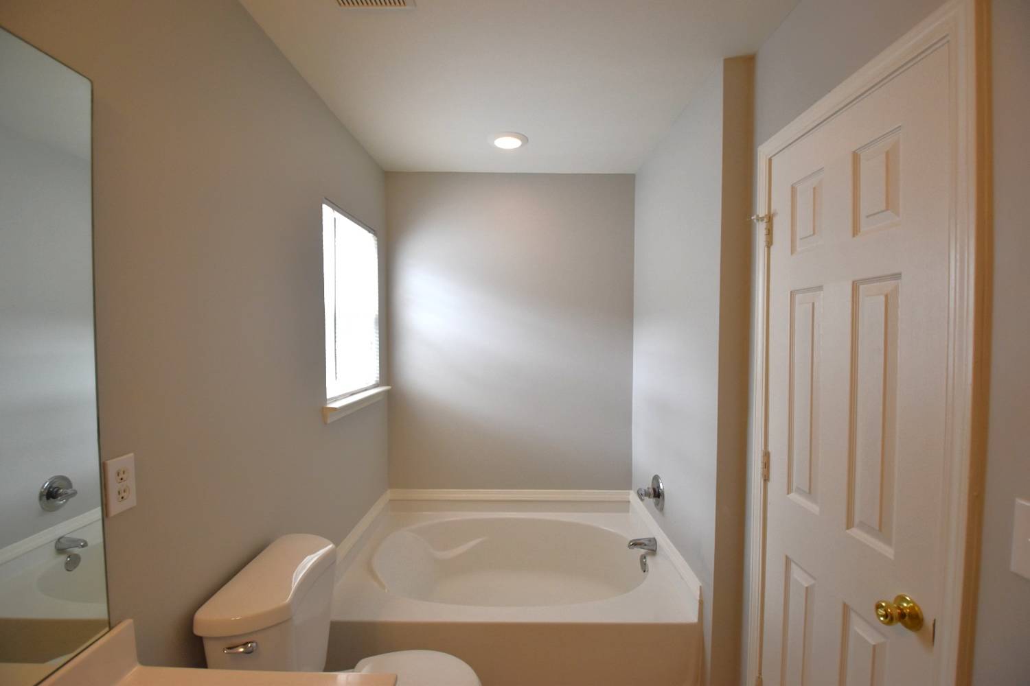 11829 Aubreywood Dr, Charlotte photo 8