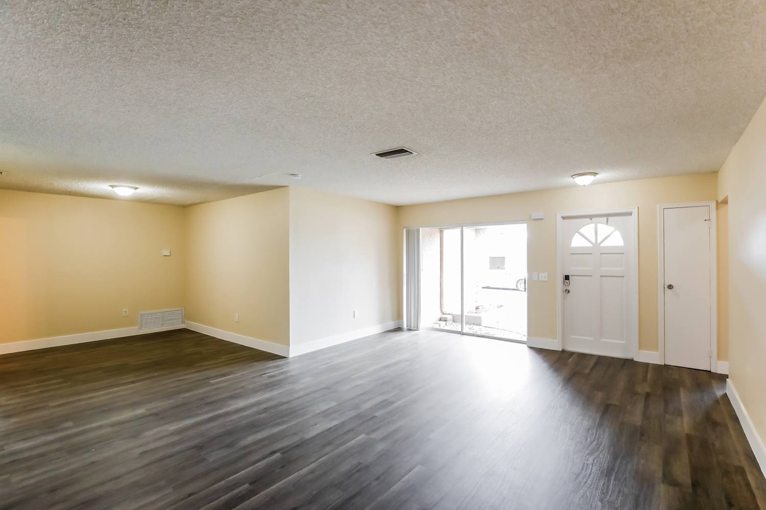 11860 NW 29th Pl, Sunrise photo 4
