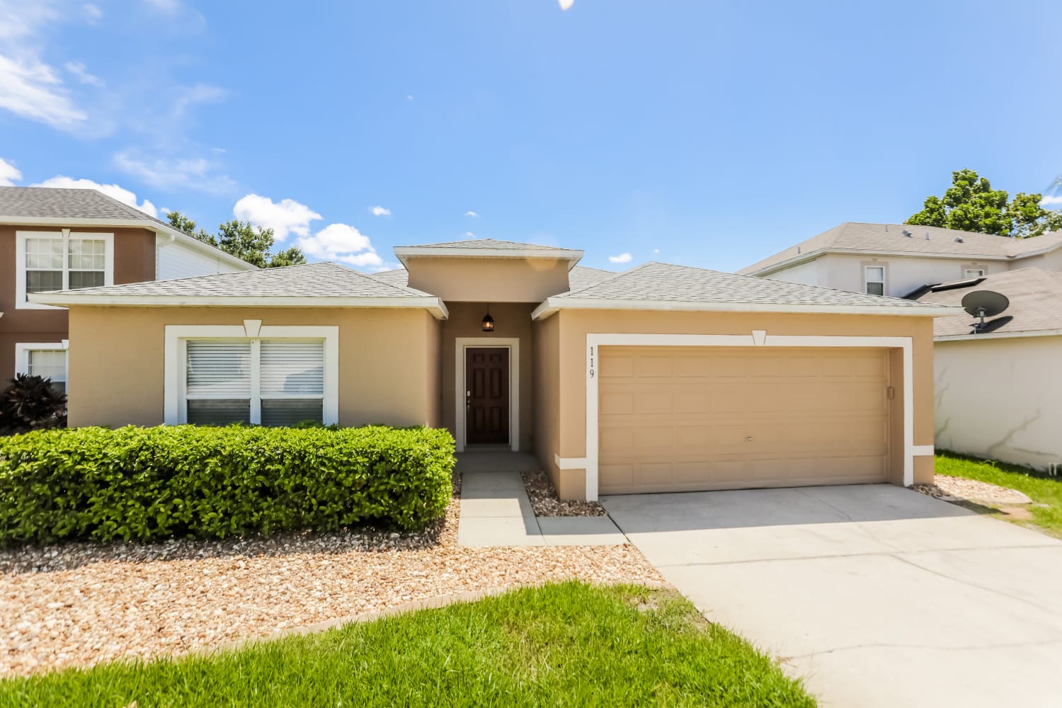 Front of 119 Carmel Bay Dr, Sanford, FL