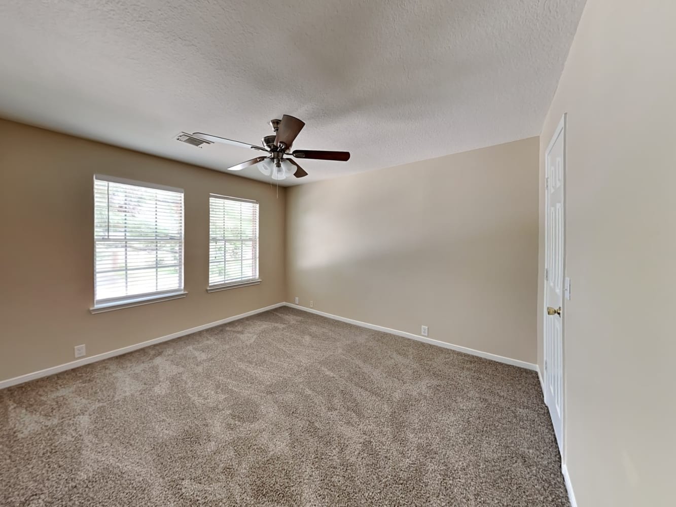 11911 Sonora Springs Dr, Tomball photo 13