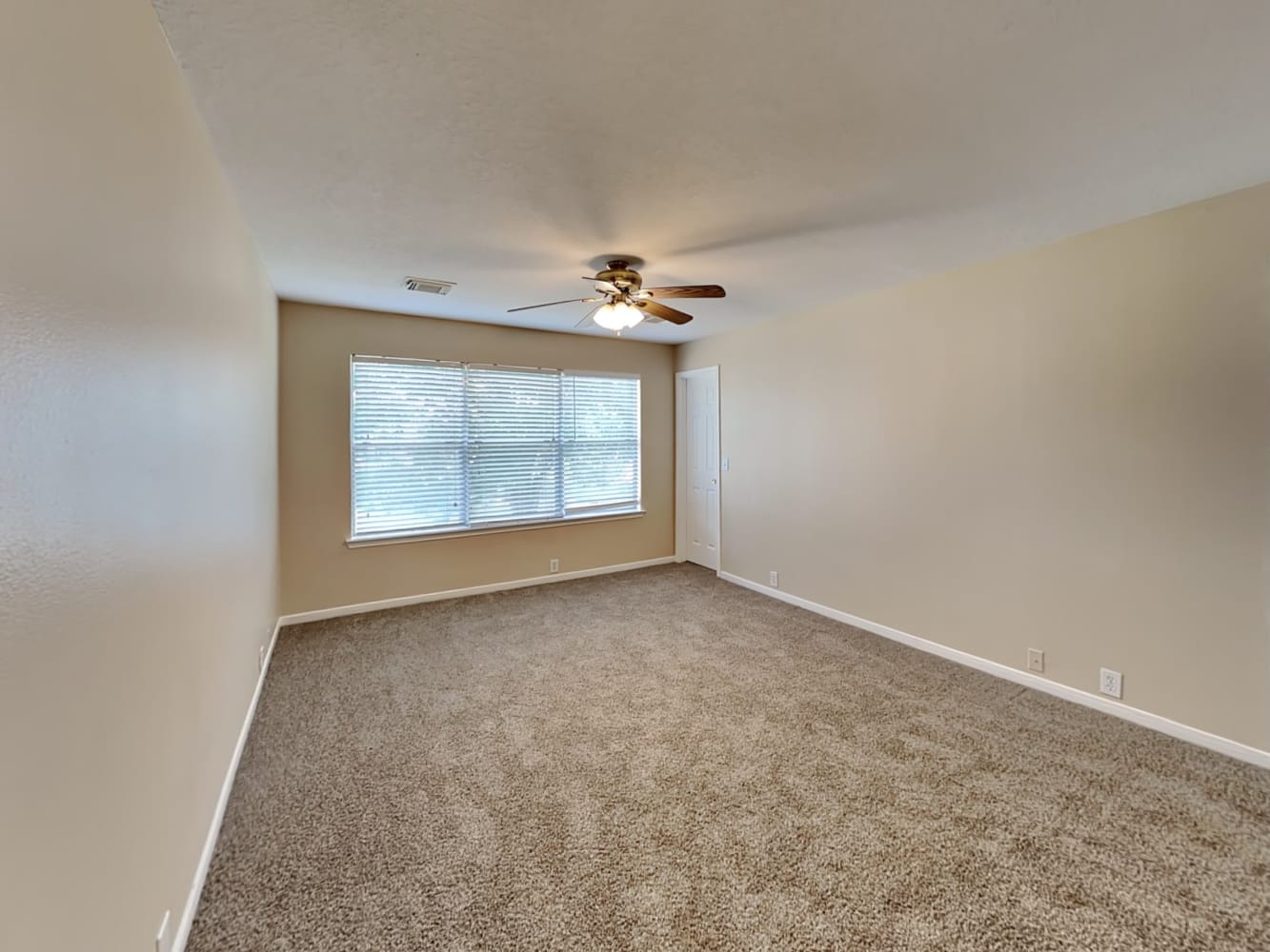 11911 Sonora Springs Dr, Tomball photo 18