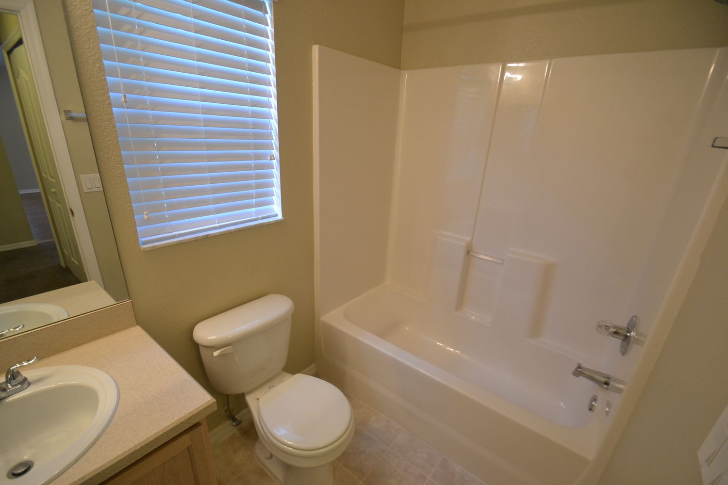 11916 Mango Groves Blvd, Seffner photo 11