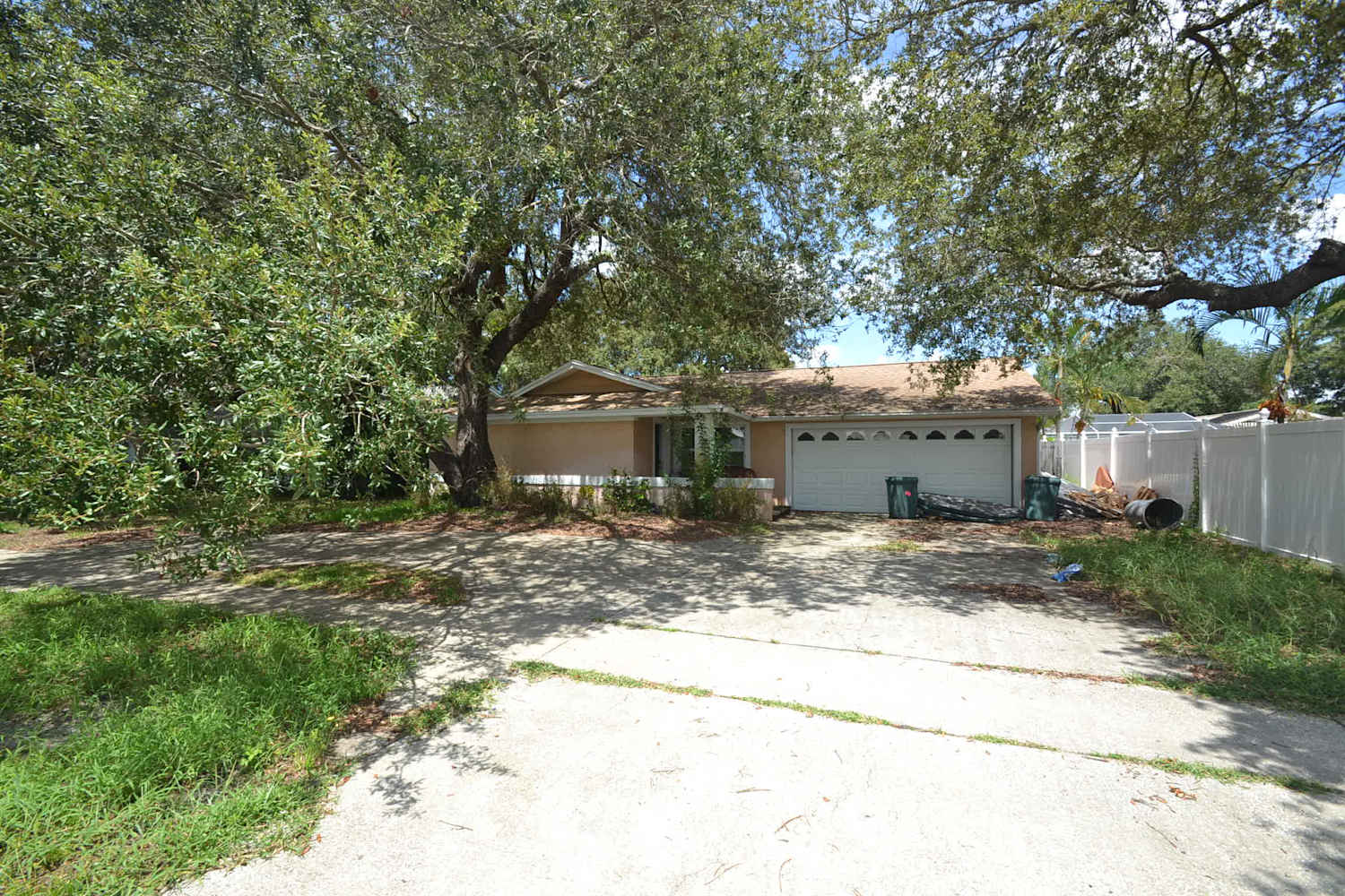 Front of 11955 102nd Ave, Seminole, FL