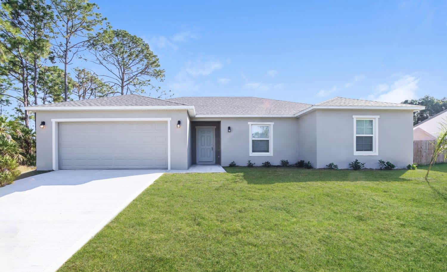 Front of 1198 SW Ithaca St, Port Saint Lucie, FL