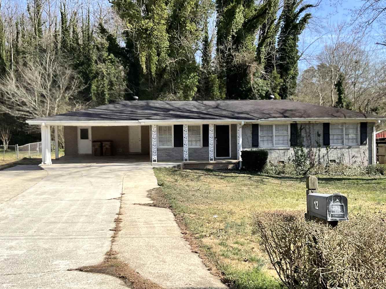 Front of 12 Cherry Cir, Gainesville, GA
