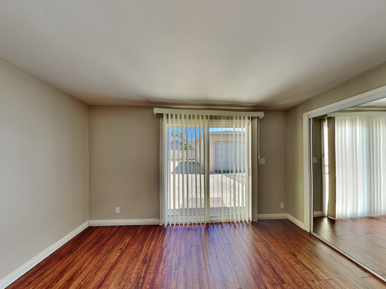 12000 Lorne St, North Hollywood photo 10