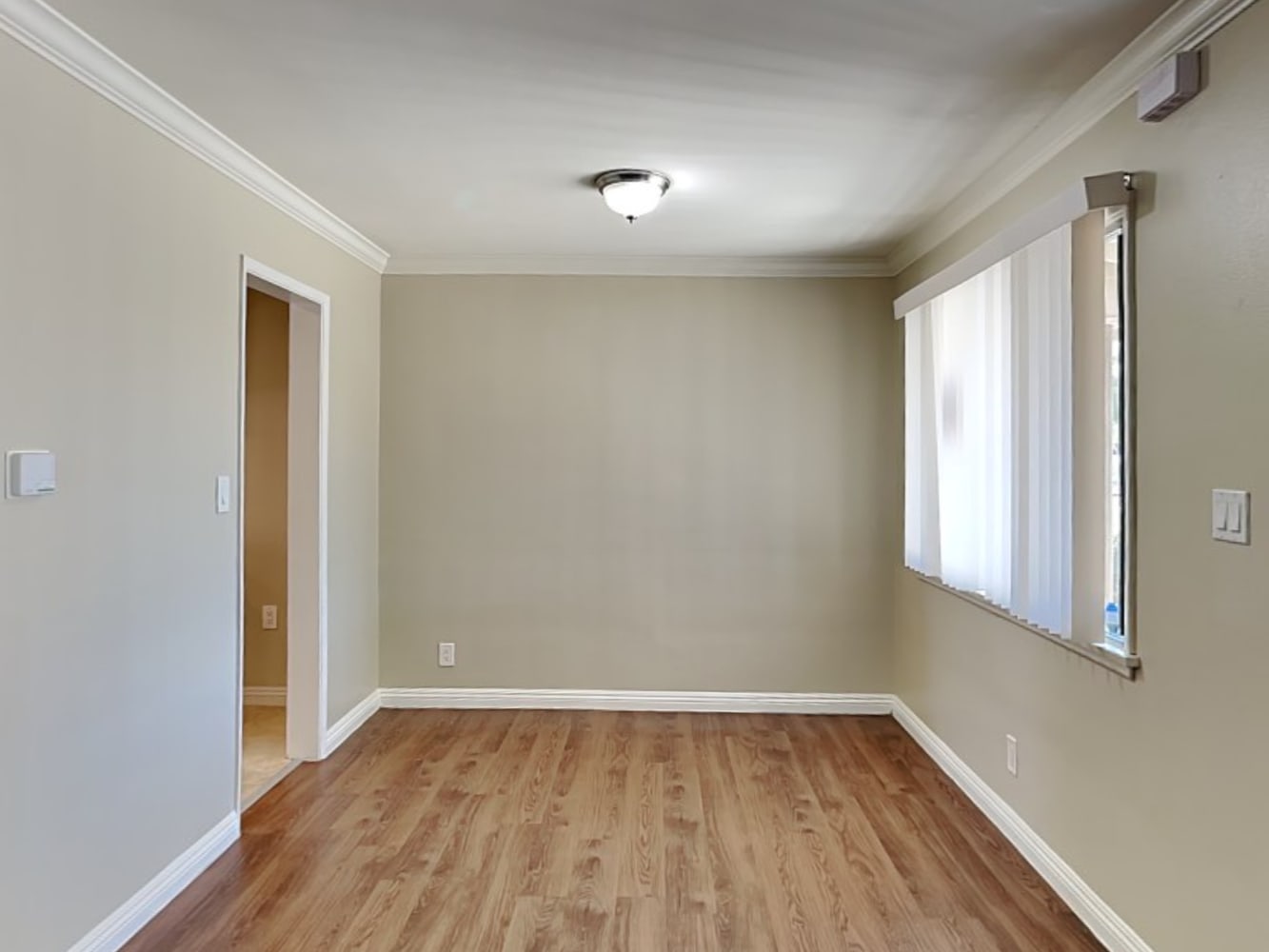 12000 Lorne St, North Hollywood photo 6