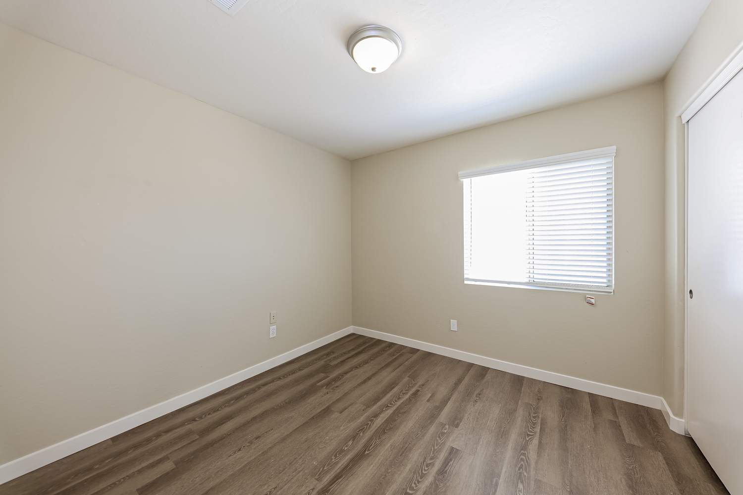 12002 W Aster Dr, El Mirage photo 9
