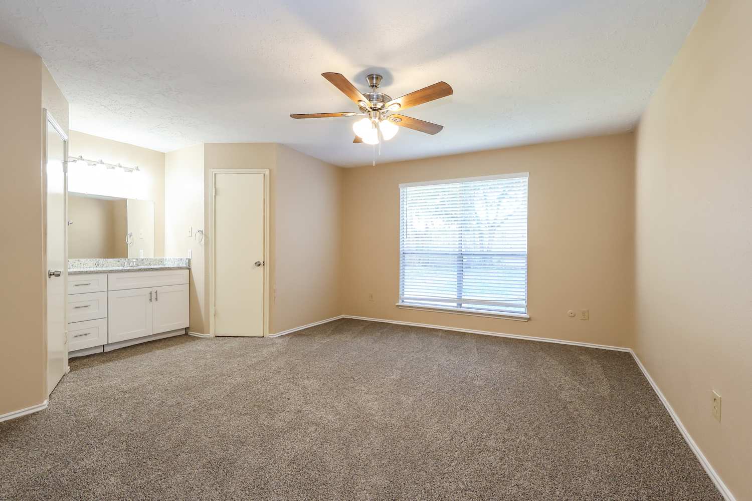 12010 Fork Creek Dr, Houston photo 10