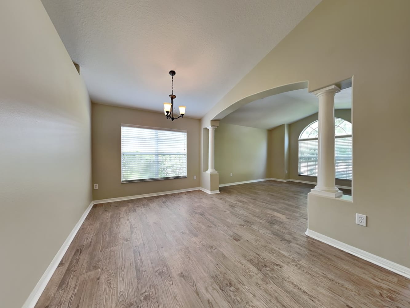 12048 Fall Creek Ct, Hudson photo 6