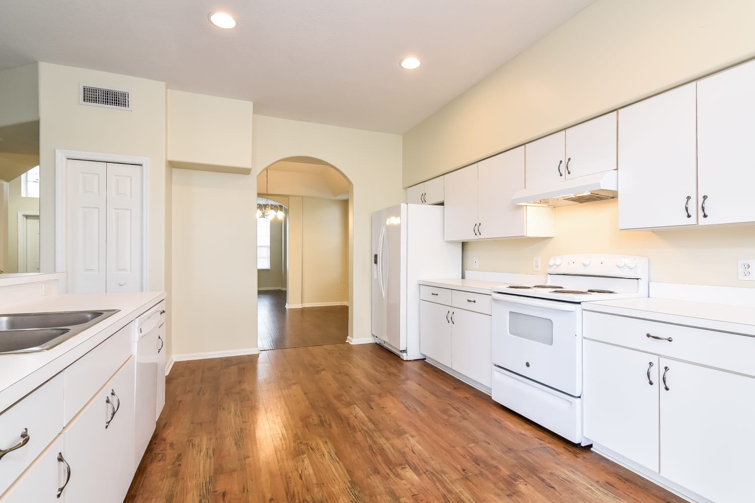 1205 Lausberg Pl, Brandon photo 6