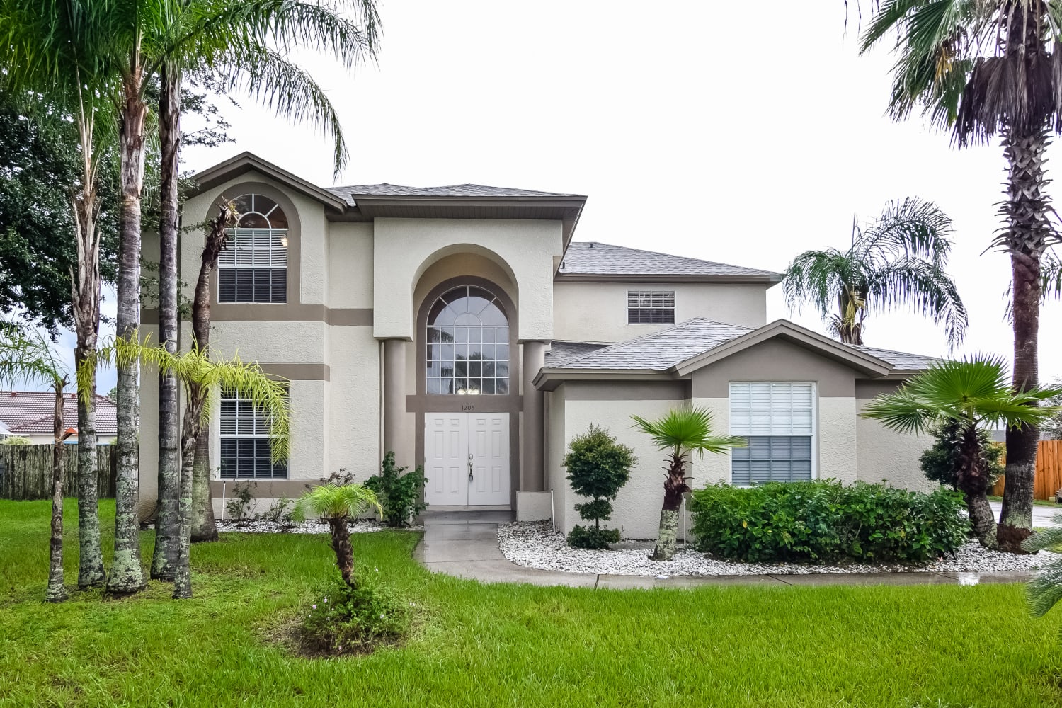 1205 Lausberg Pl, Brandon photo 1
