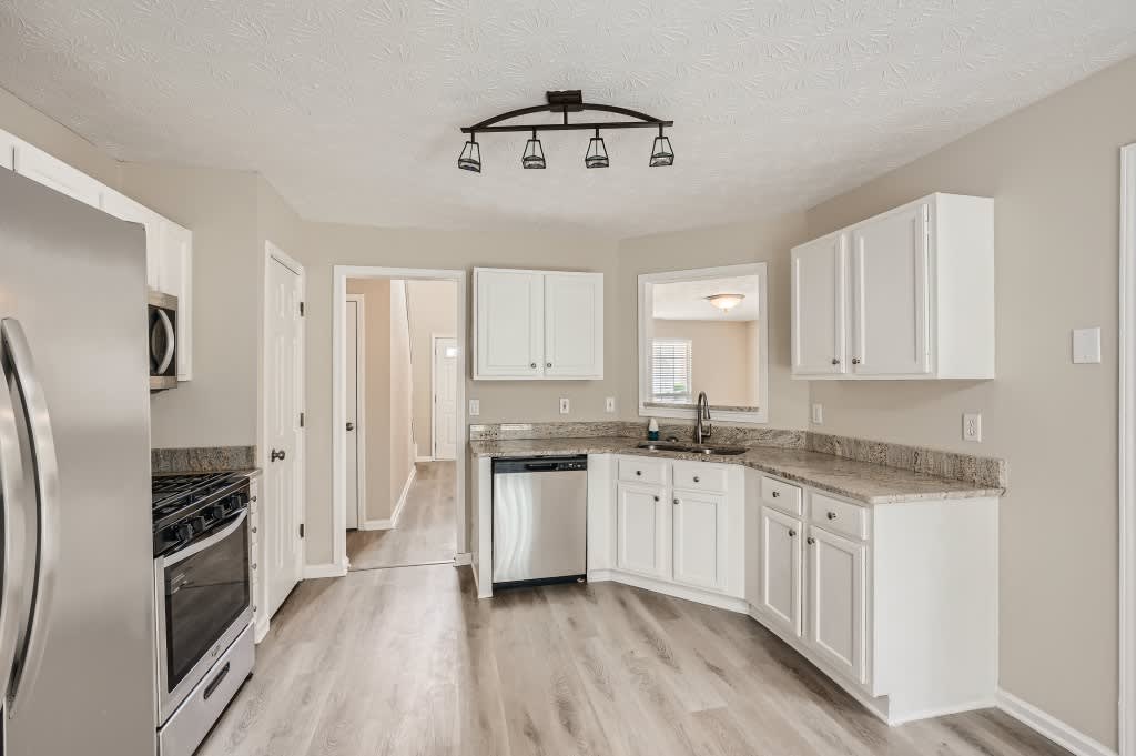 1210 Summerstone Trce, Austell photo 10