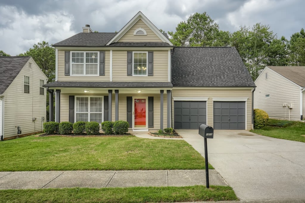 1210 Summerstone Trce, Austell photo 1