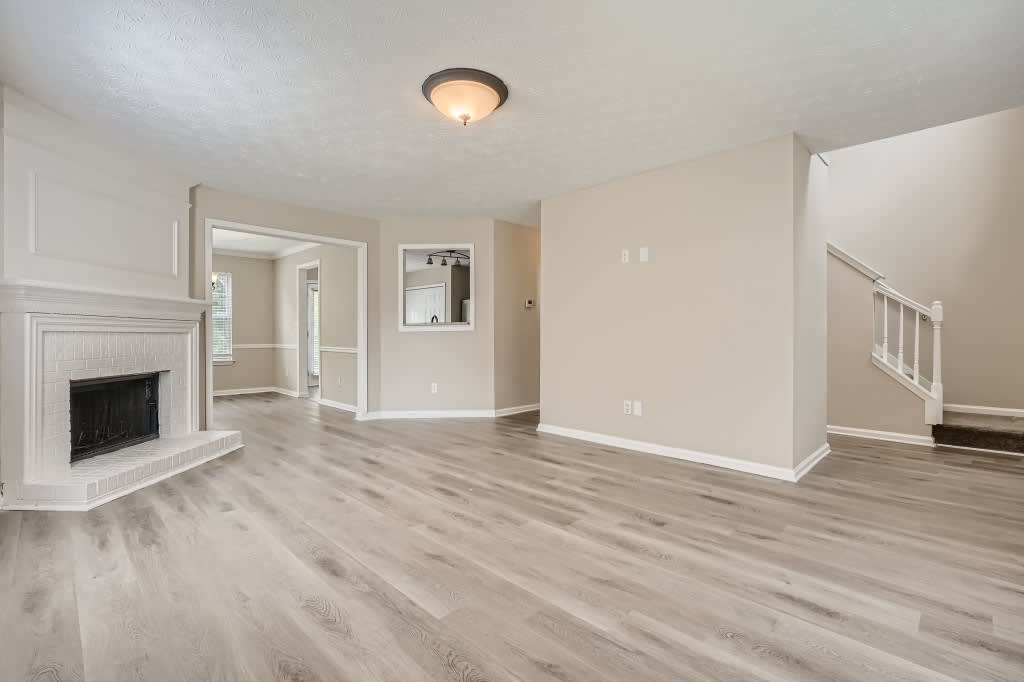 1210 Summerstone Trce, Austell photo 6