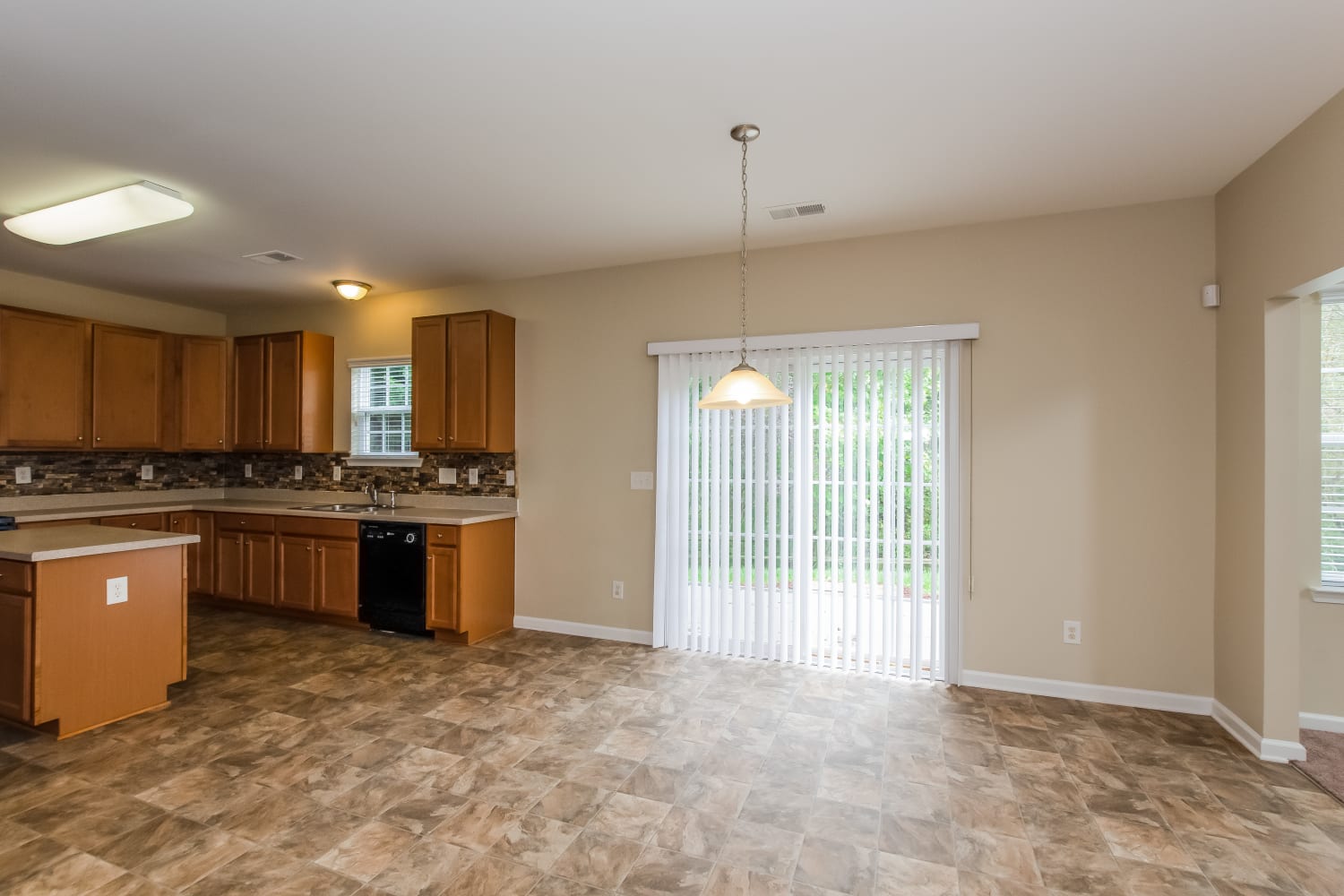 12132 Palomar Dr, Huntersville photo 8