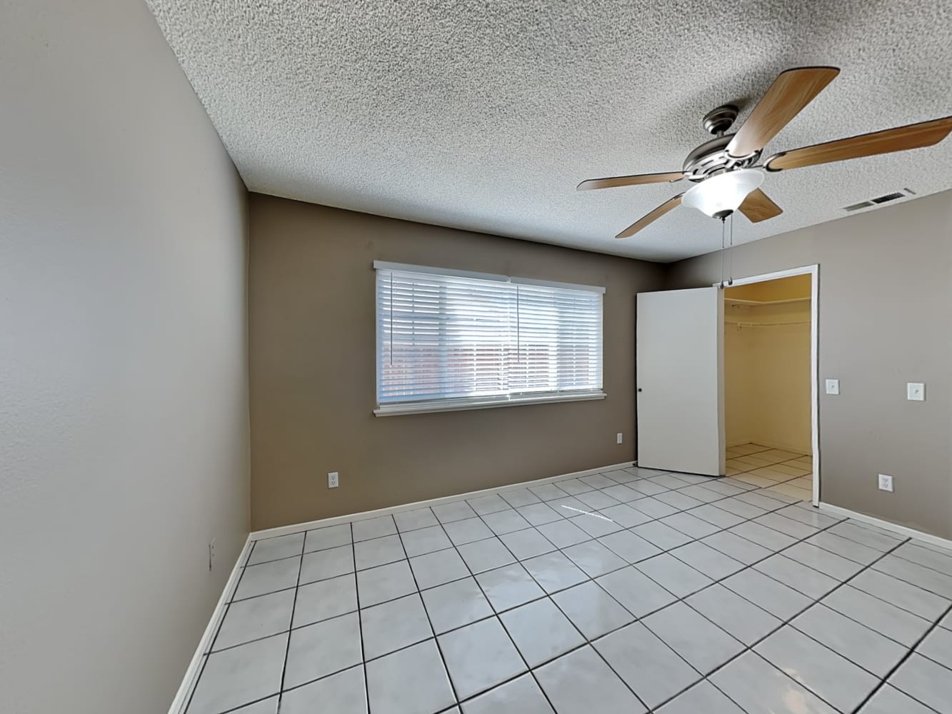12159 Odessa Dr, Moreno Valley photo 9