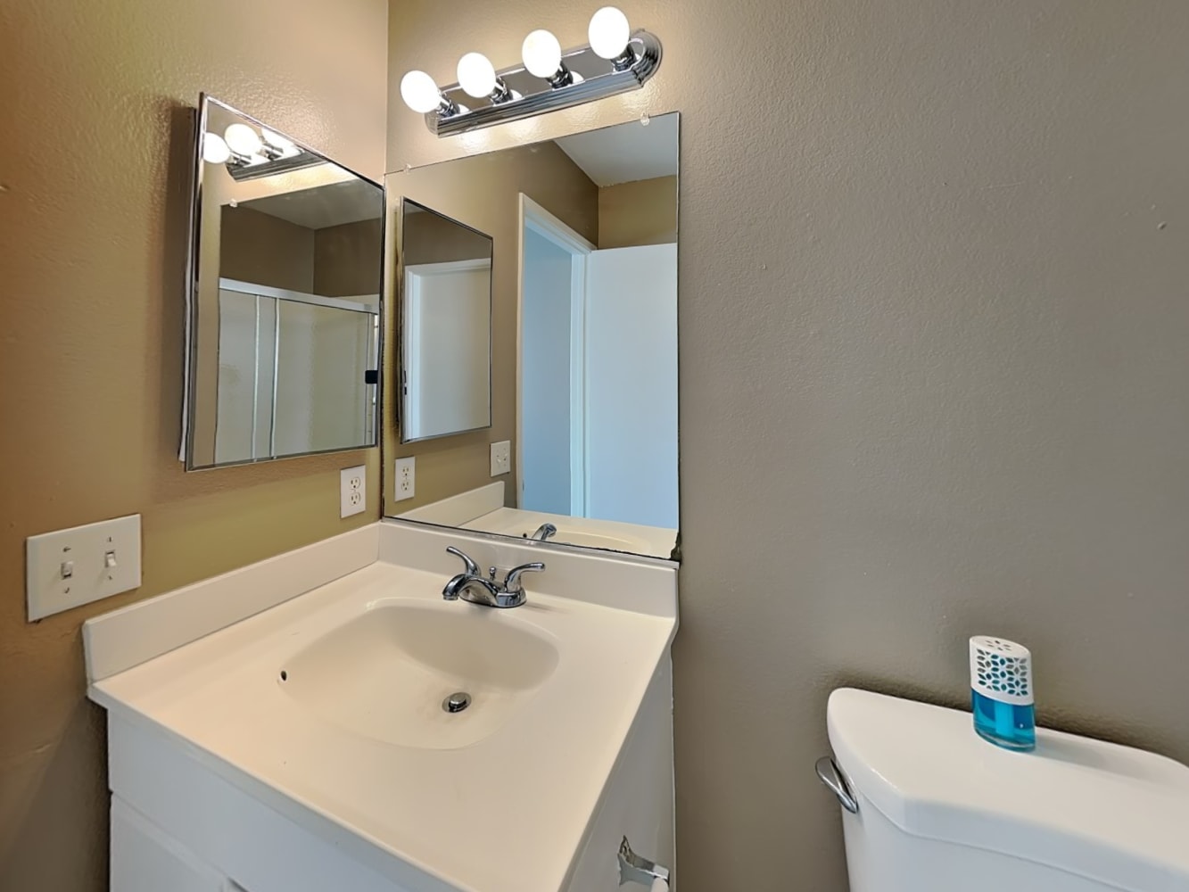 12159 Odessa Dr, Moreno Valley photo 14