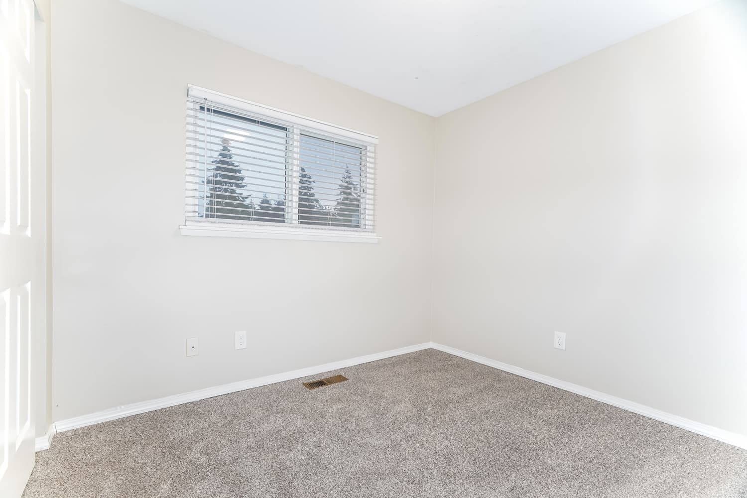 1216 S 236th Pl, Des Moines photo 13