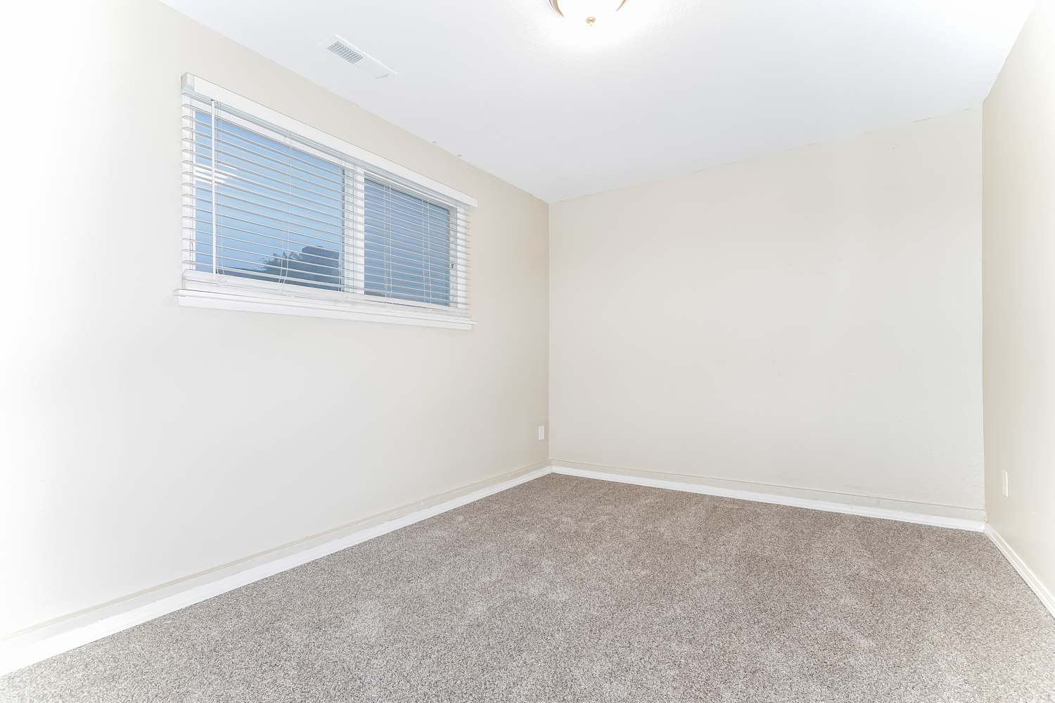 1216 S 236th Pl, Des Moines photo 9