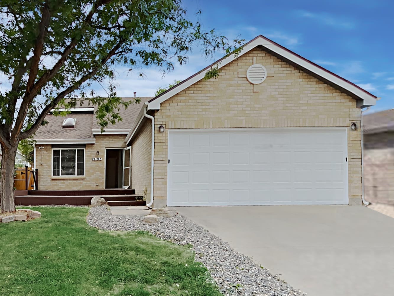 12193 Monaco Dr, Brighton photo 1