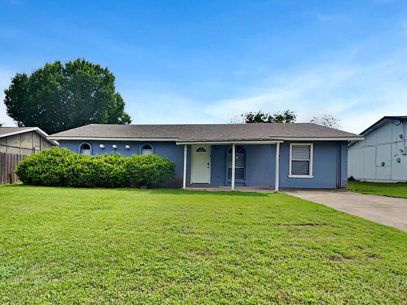 122 Cooper, Cedar Hill photo 1