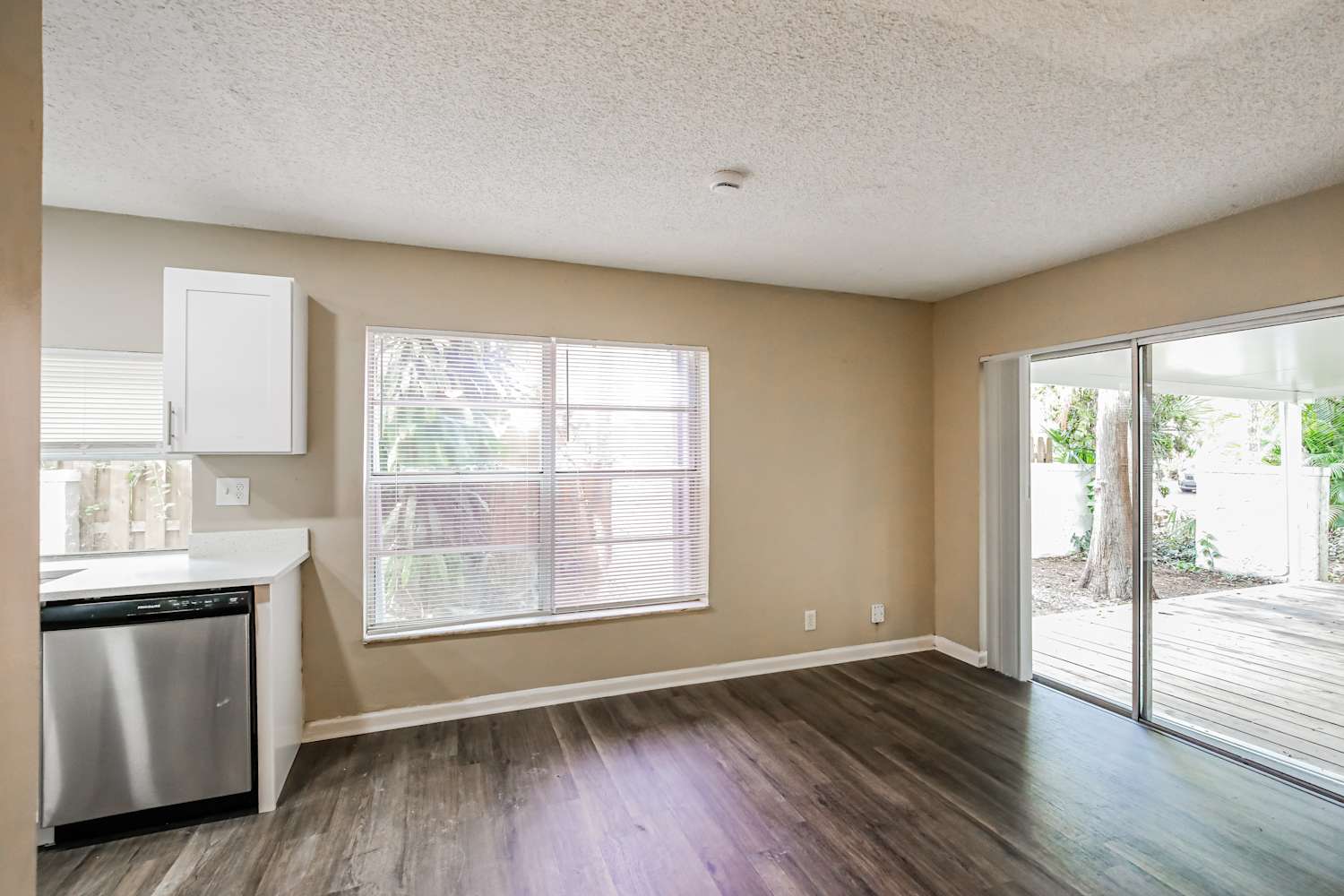 1220 NW 89th Dr, Coral Springs photo 8