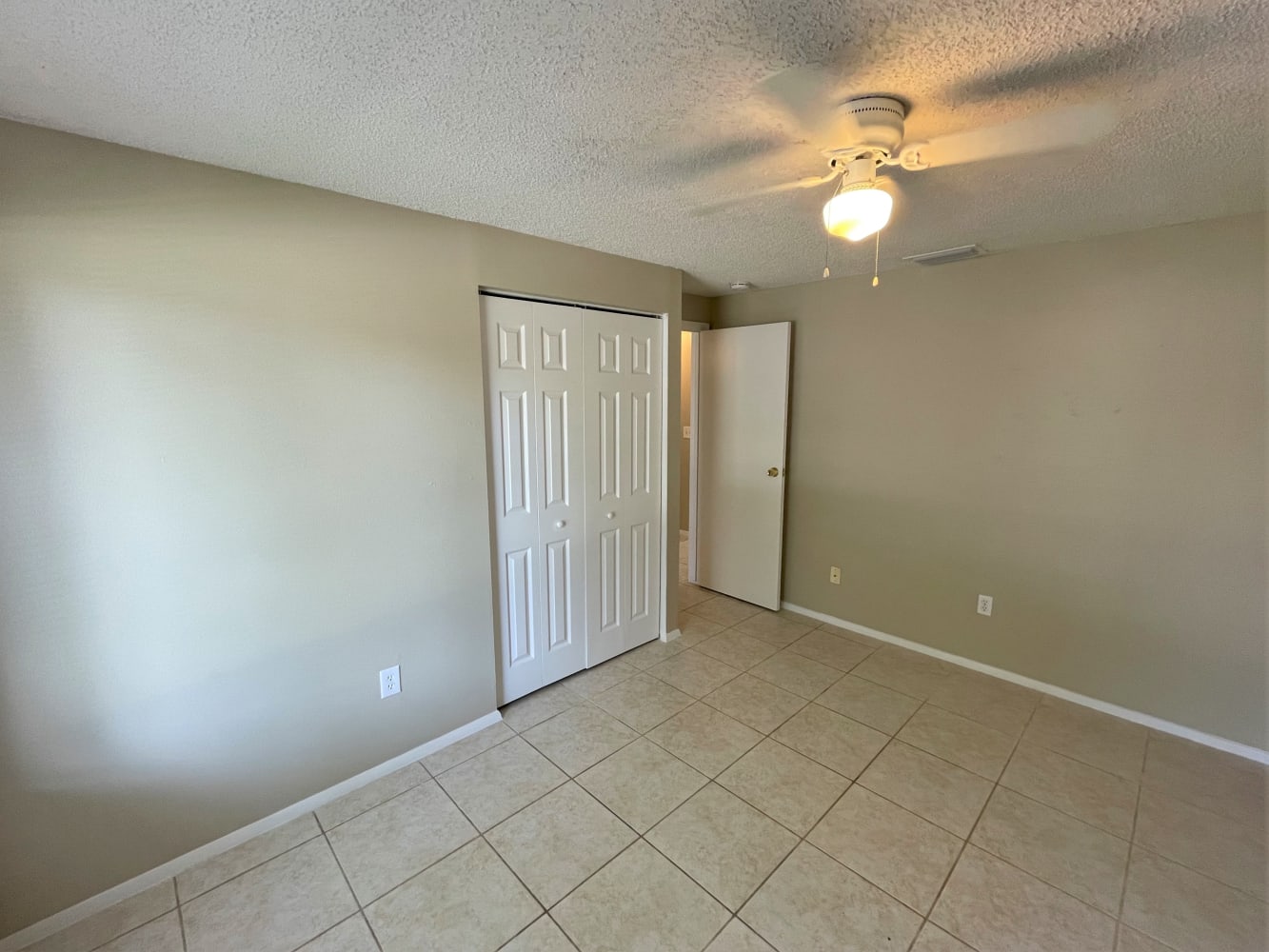 1220 Piney Branch Cir, Valrico photo 12