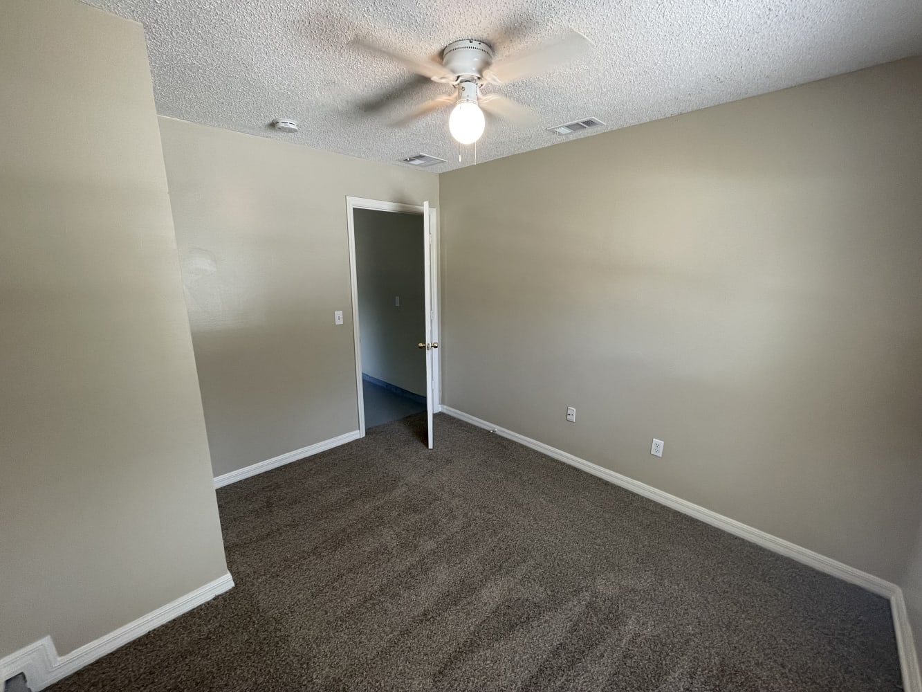 1220 Piney Branch Cir, Valrico photo 8