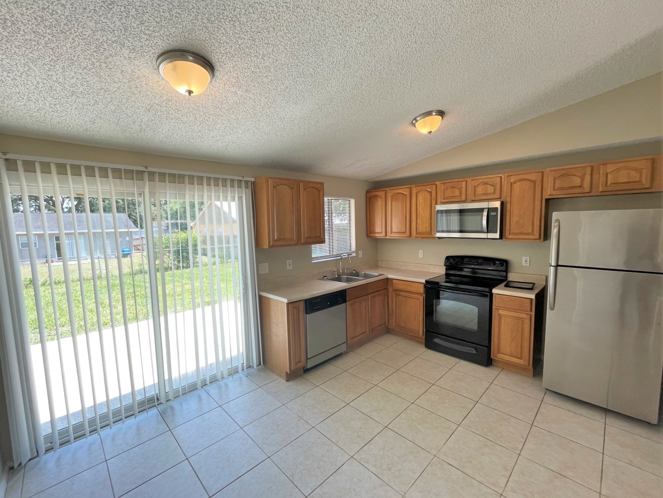 1220 Piney Branch Cir, Valrico photo 6