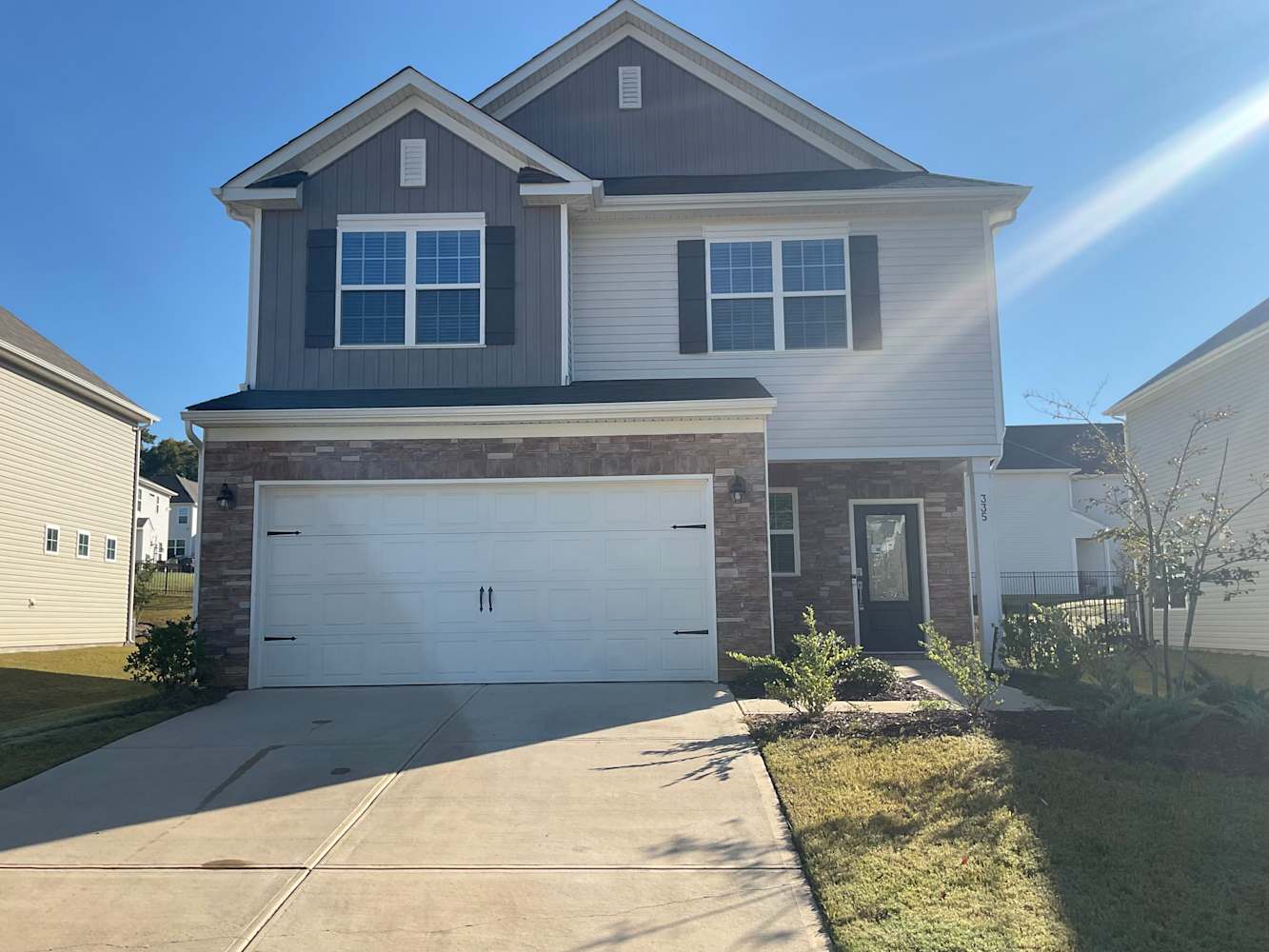 Front of 1225 Tufted Drive, Fort Worth, TX