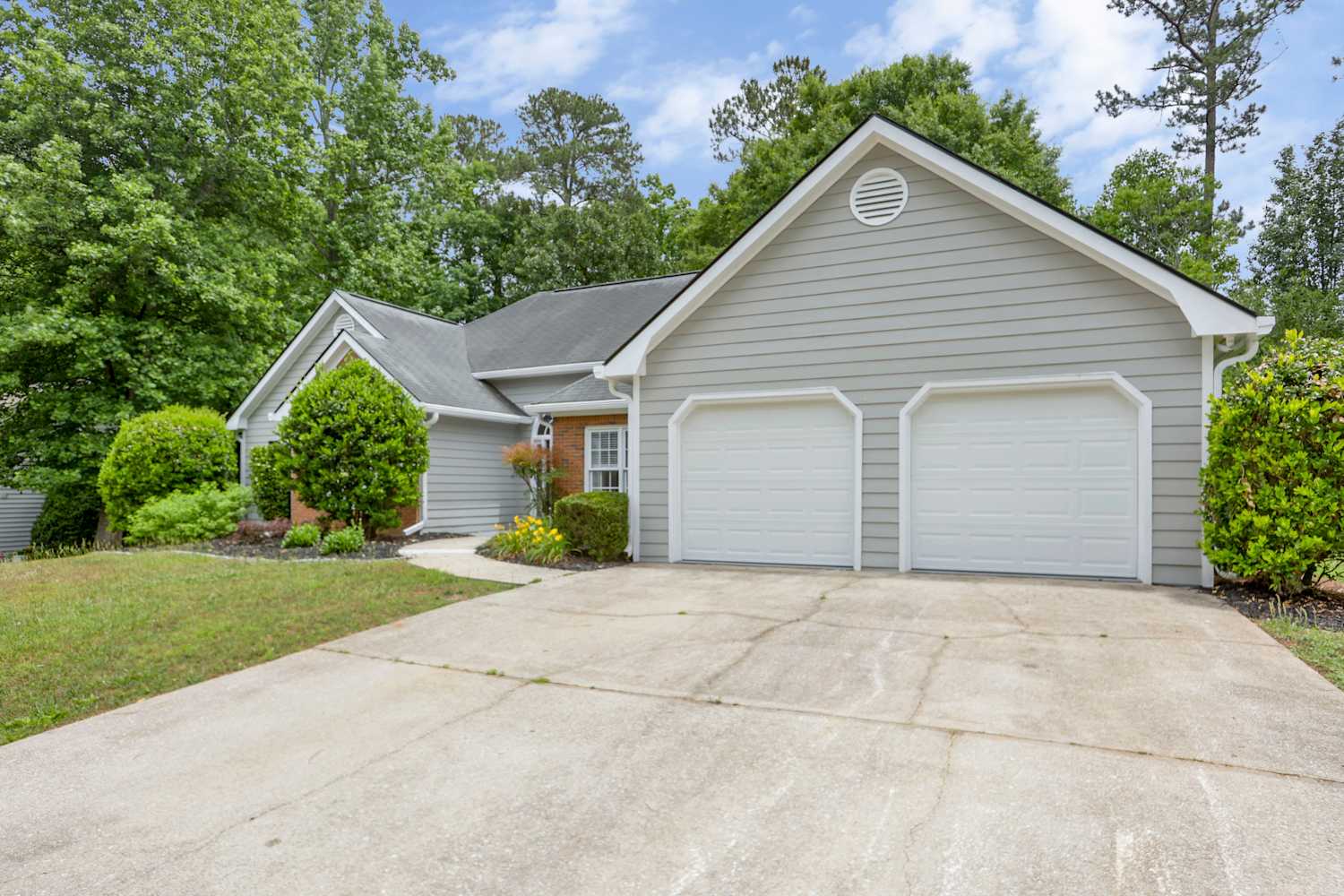 Front of 1225 Wynford Colony Sw, Marietta, GA