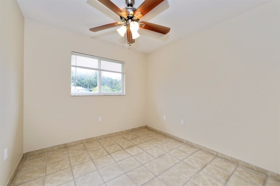 1227 Dr Martin Luther King Jr Pl, Palmetto photo 8