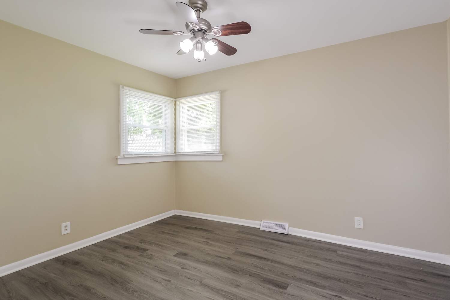 1227 S Lawler Ave, Lombard photo 11