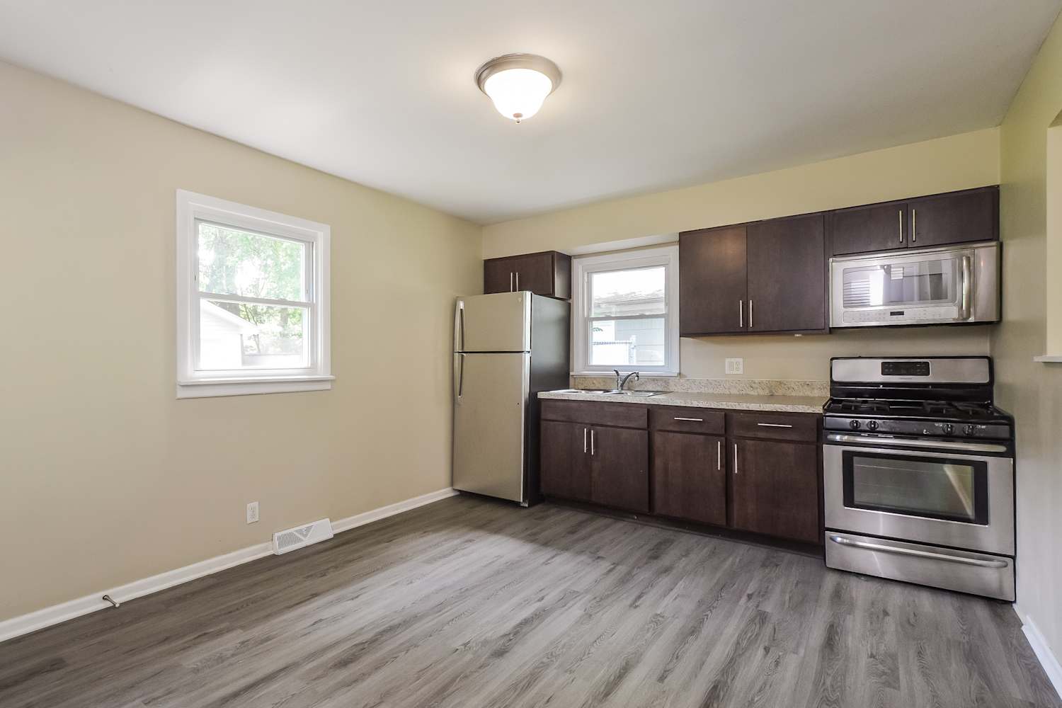 1227 S Lawler Ave, Lombard photo 7