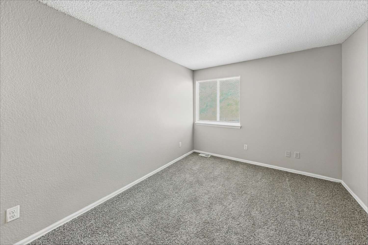 12274 Glencoe St, Thornton photo 19
